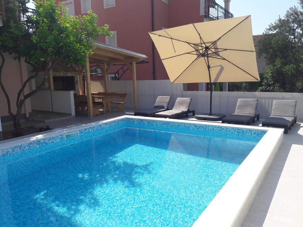 Villa Ferias Trogir Exterior photo