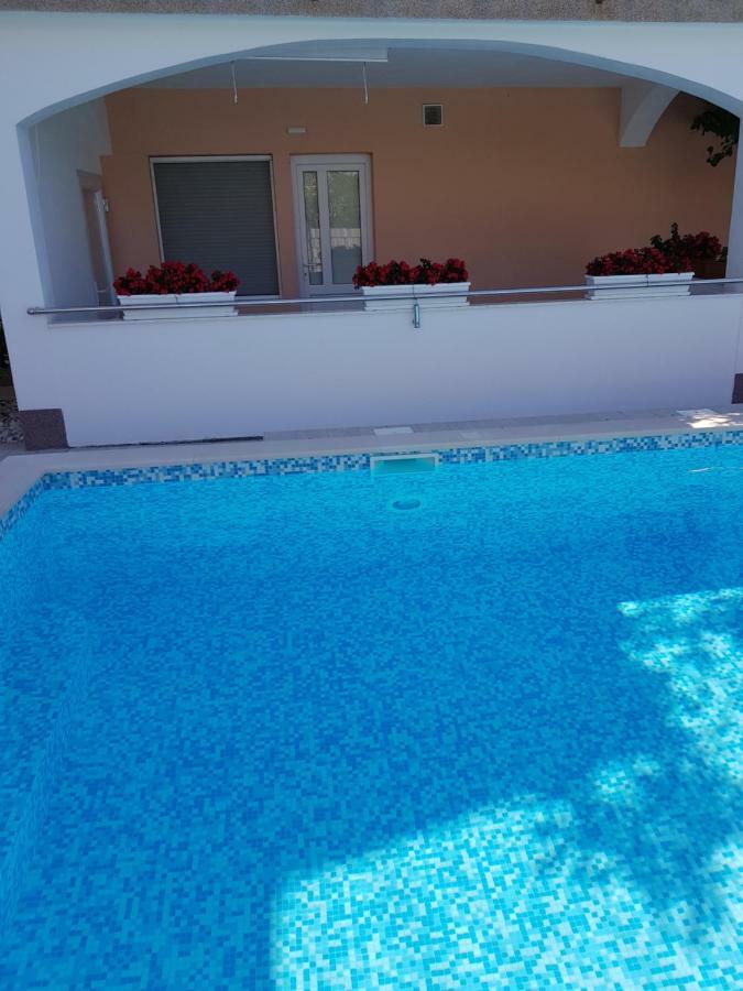 Villa Ferias Trogir Exterior photo